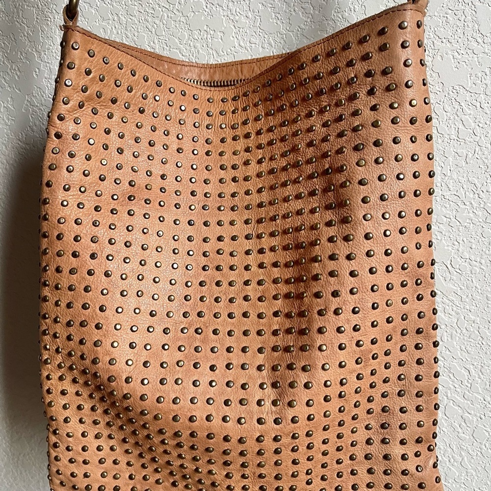 Tan Leather Crossbody Bag with Adjustable Strap - Picture 3 of 4